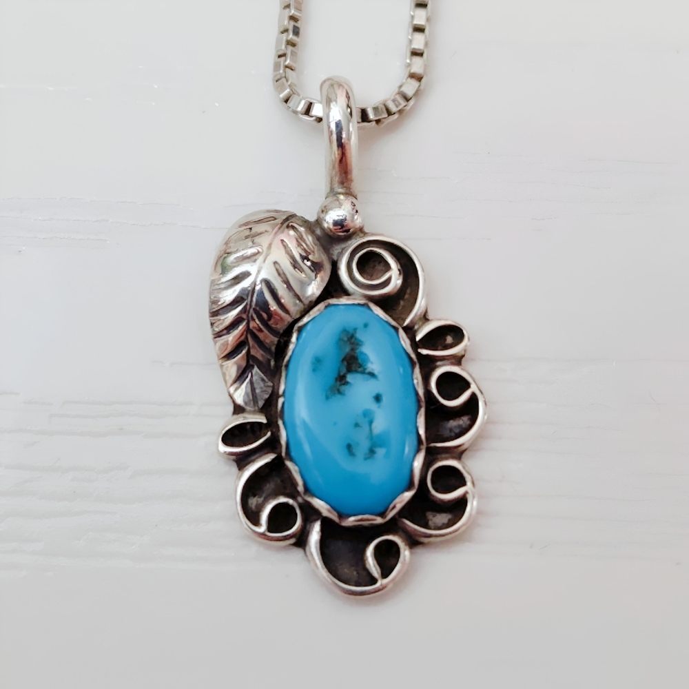 NAVAJO Artist BVL Sterling Silver Floral Leaf Turquoise Pendant Necklace - Picture 3 of 11